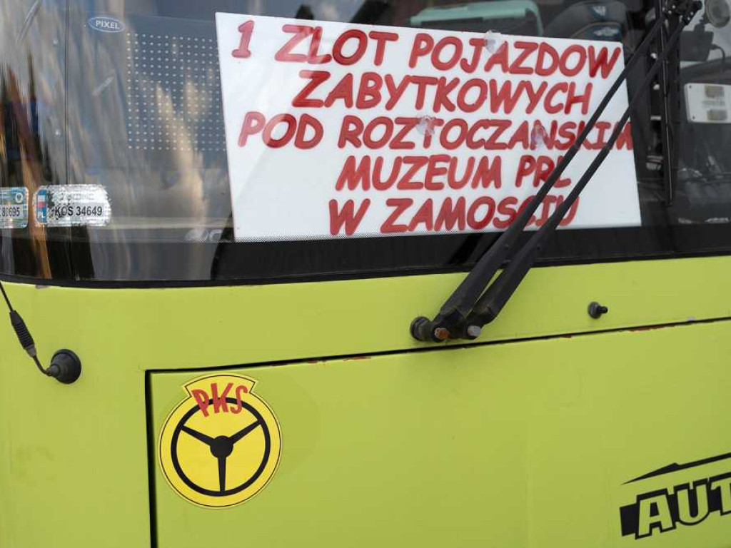 Klasyki na ulicach Zamościa! 3 Zlot Pojazdów Zabytkowych Roztoczańskiego Muzeum PRL już wkrótce [ZDJĘCIA]