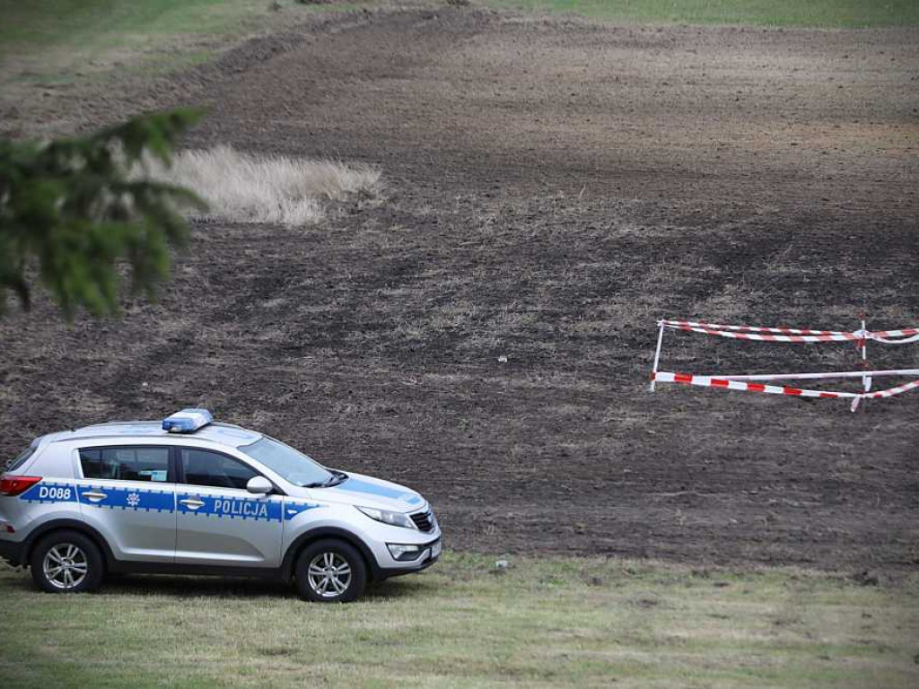 Hrubieszów: Niewybuch na boisku HOSiR! [ZDJĘCIA]