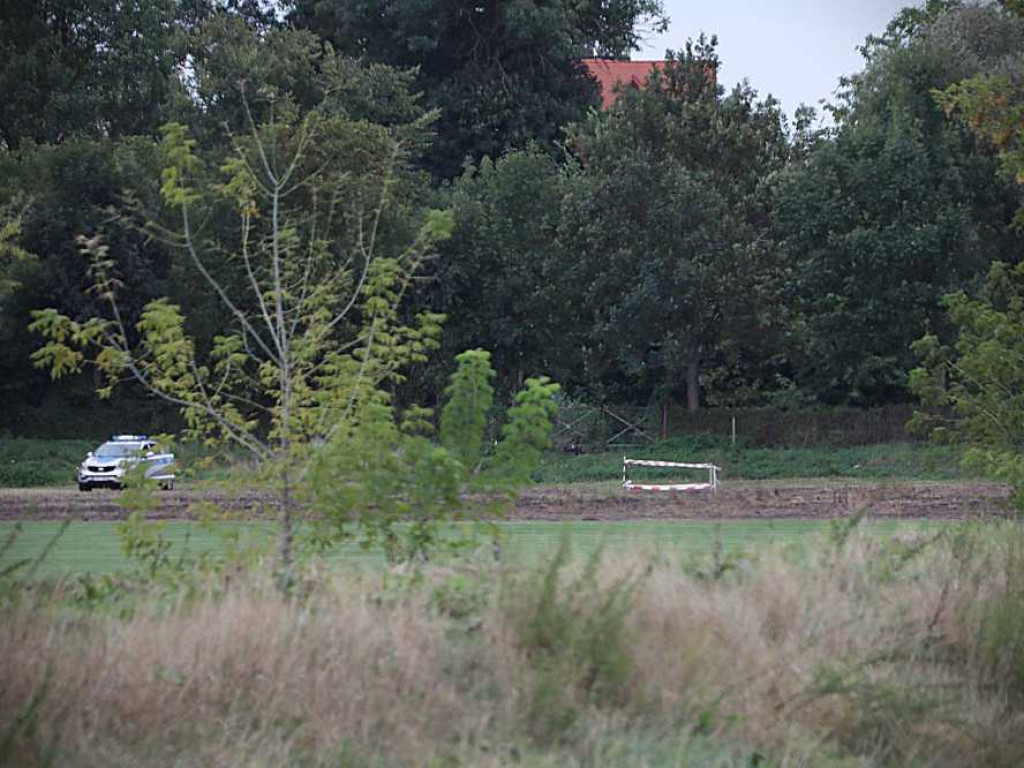 Hrubieszów: Niewybuch na boisku HOSiR! [ZDJĘCIA]