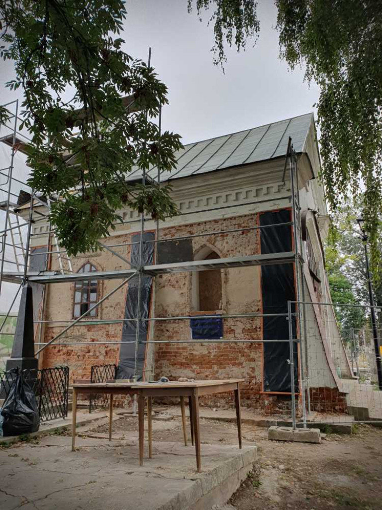 Hrubieszów: Remont kaplicy cmentarnej [ZDJĘCIA]