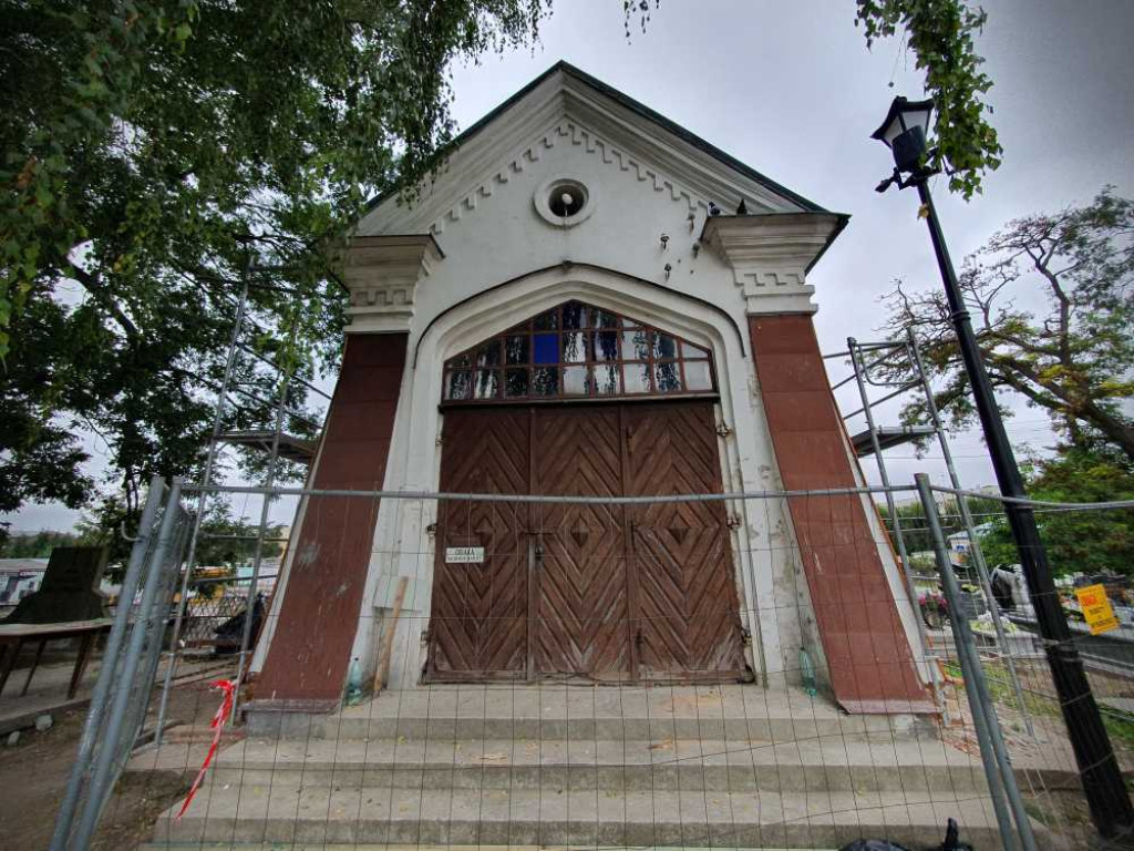 Hrubieszów: Remont kaplicy cmentarnej [ZDJĘCIA]