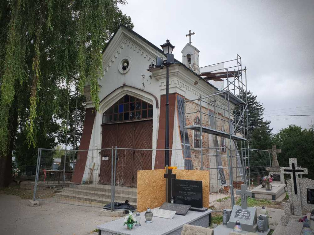 Hrubieszów: Remont kaplicy cmentarnej [ZDJĘCIA]