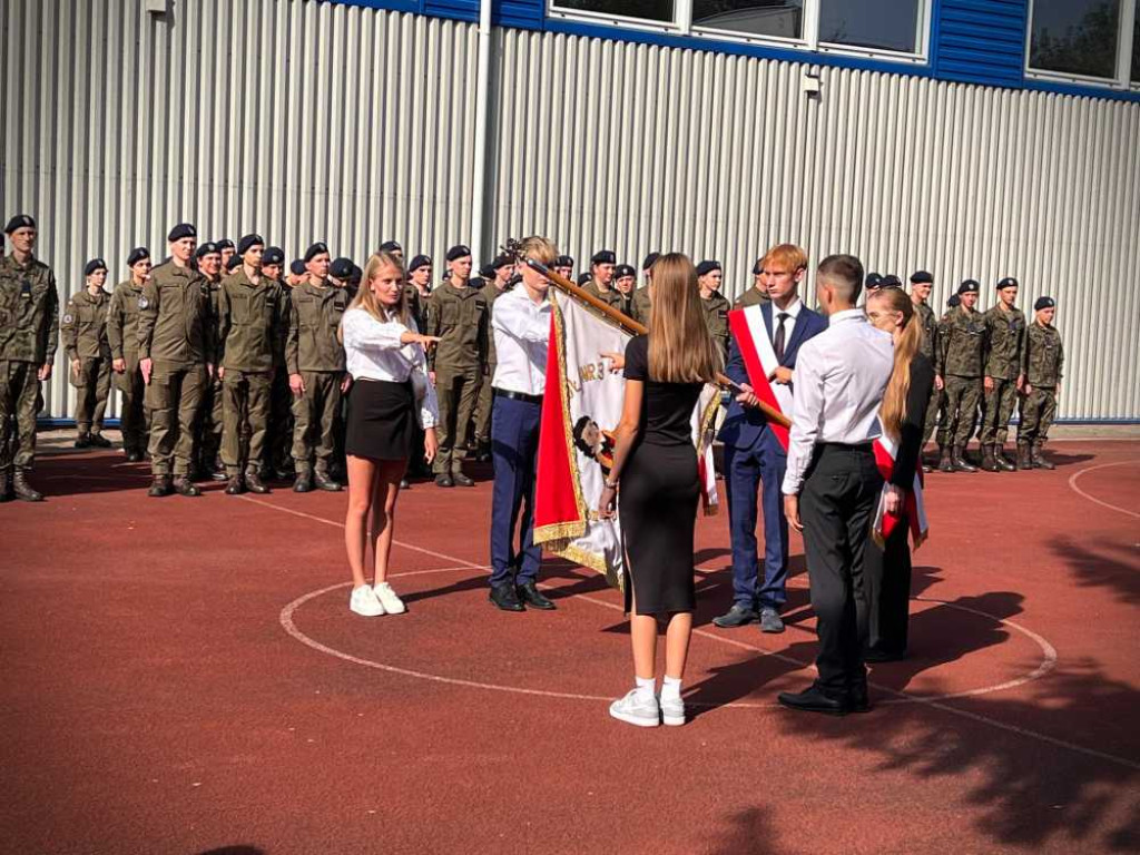 Hrubieszów: Rozpoczęcie roku szkolnego w Kościuszce [ZDJĘCIA]