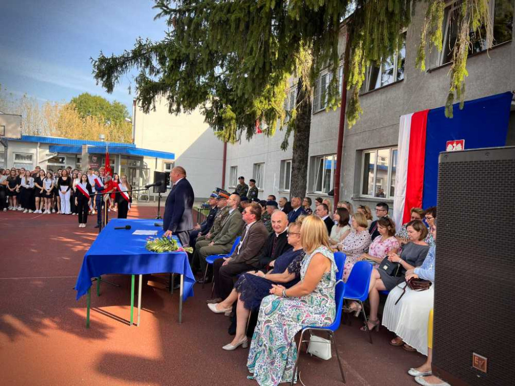 Hrubieszów: Rozpoczęcie roku szkolnego w Kościuszce [ZDJĘCIA]