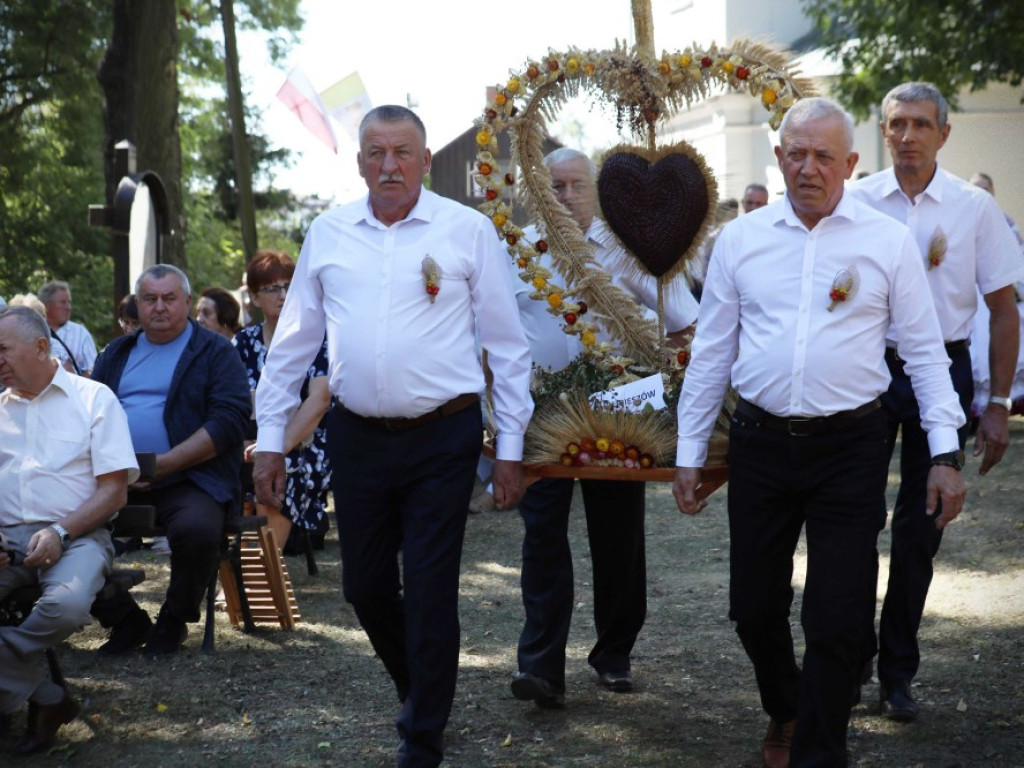 Hrubieszów: Jubileusz Obrazu Matki Bożej Sokalskiej i miejskie dożynki [ZDJĘCIA]