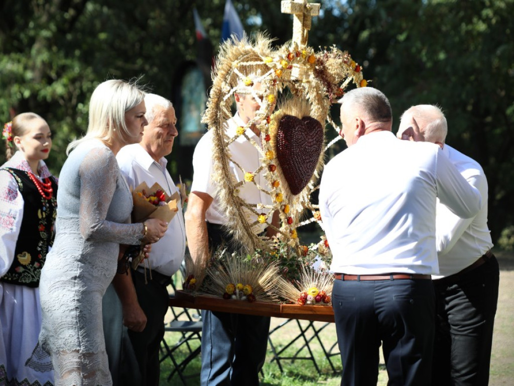 Hrubieszów: Jubileusz Obrazu Matki Bożej Sokalskiej i miejskie dożynki [ZDJĘCIA]