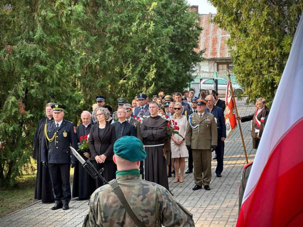 Hrubieszów: Obchody rocznicy sowieckiej agresji na Polskę. Dzień Sybiraka [ZDJĘCIA]