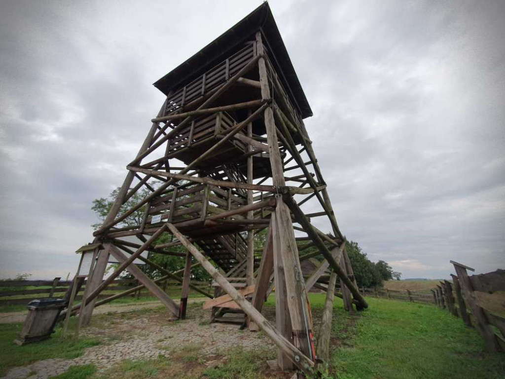 Gdzieś pod Hrubieszowem... Wieża... [ZDJĘCIA]