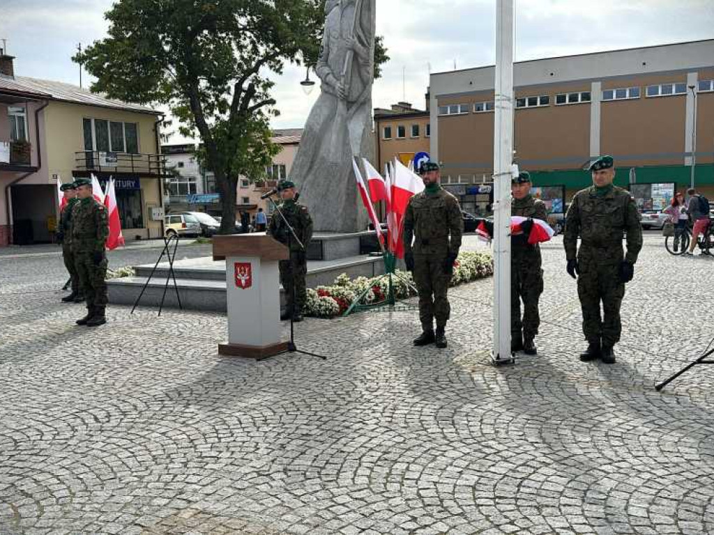 Hrubieszów: Obchody Dnia Podziemnego Państwa Polskiego [ZDJĘCIA]