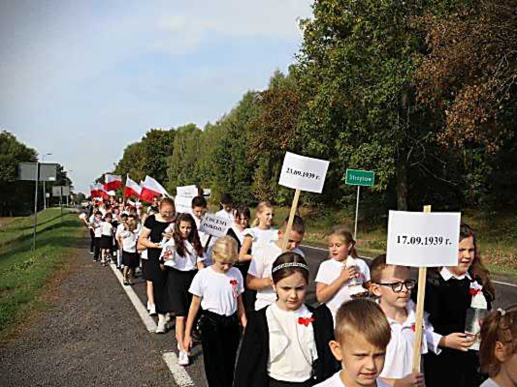 W hołdzie poległym w Rogalinie [ZDJĘCIA]