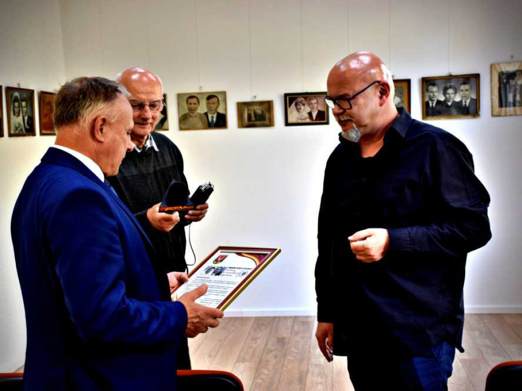 Hrubieszów: Portrety czasu - historia w monidłach zapisana [ZDJĘCIA, WIDEO]
