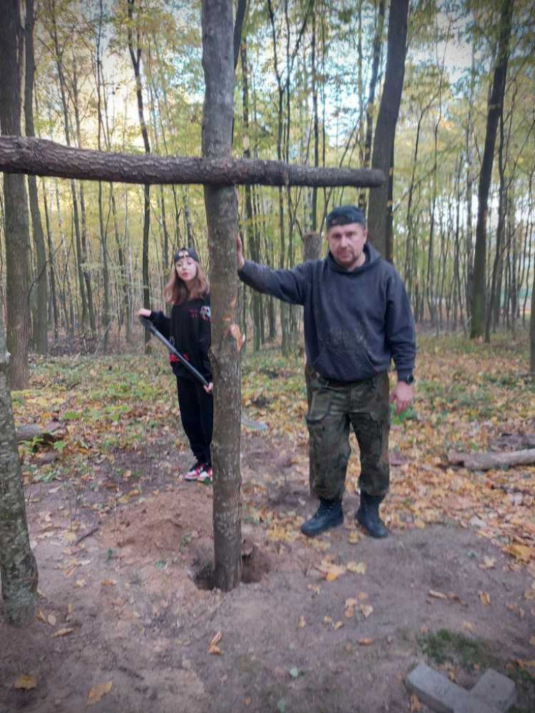 Pow. hrubieszowski: Uporządkowali grób nieznanego żołnierza [ZDJĘCIA]