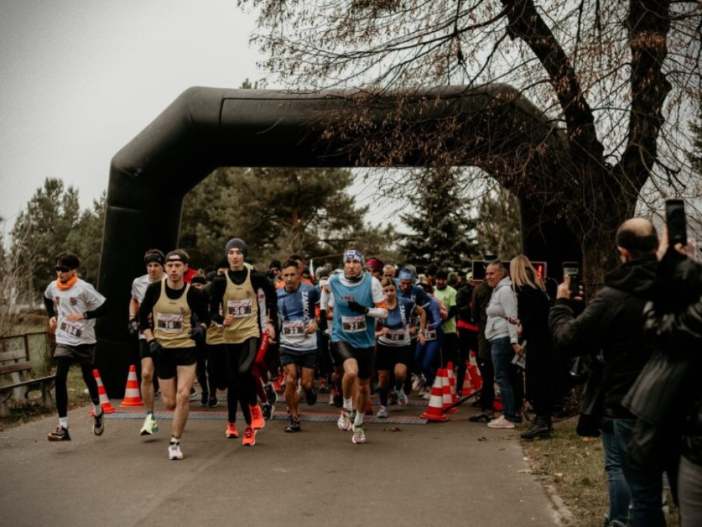 Hrubieszów uczcił na sportowo 106. rocznicę powrotu Polski na mapę świata [ZDJĘCIA]