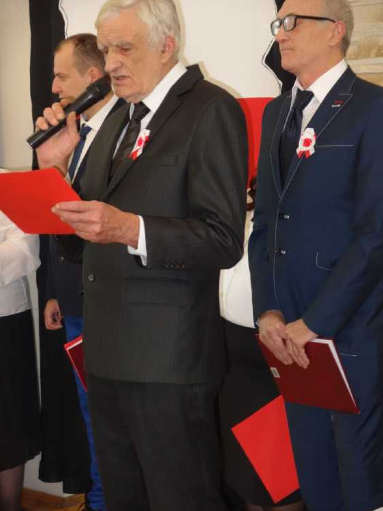 Hrubieszów: Uczestnicy i seniorzy dla Niepodległej [ZDJĘCIA]