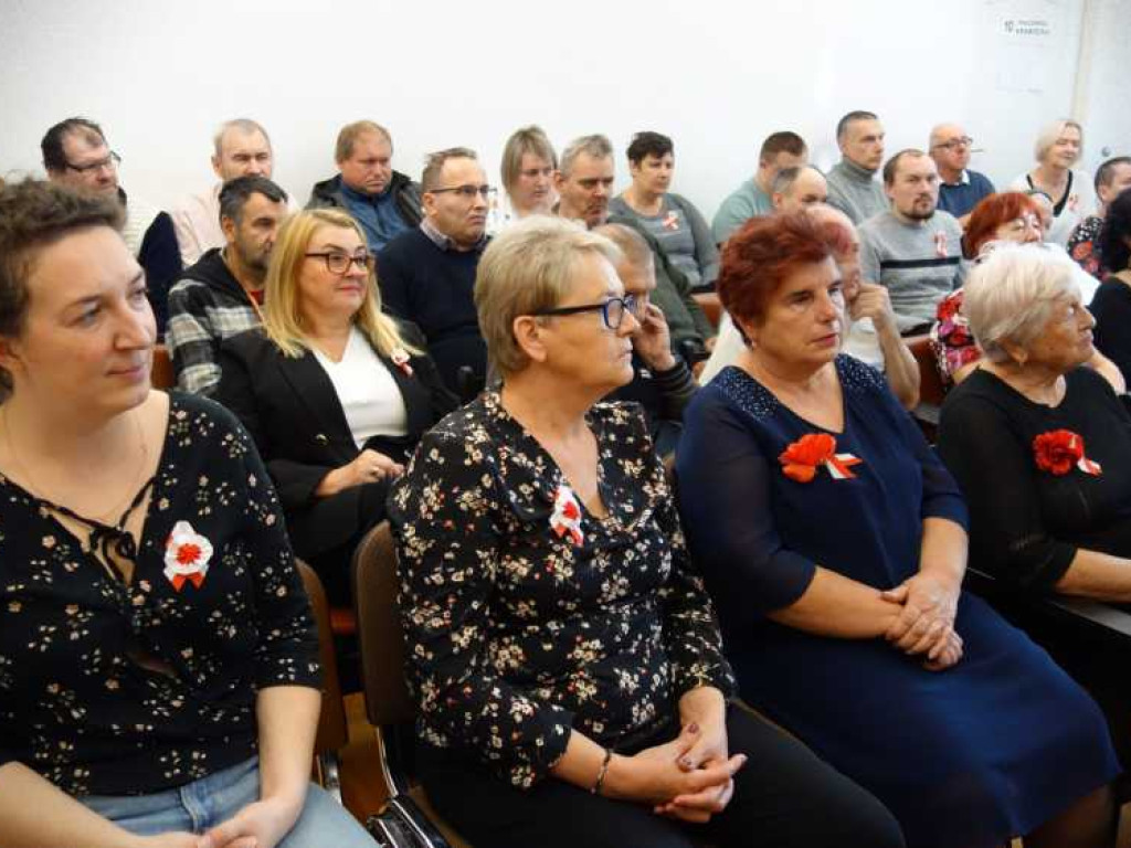 Hrubieszów: Uczestnicy i seniorzy dla Niepodległej [ZDJĘCIA]