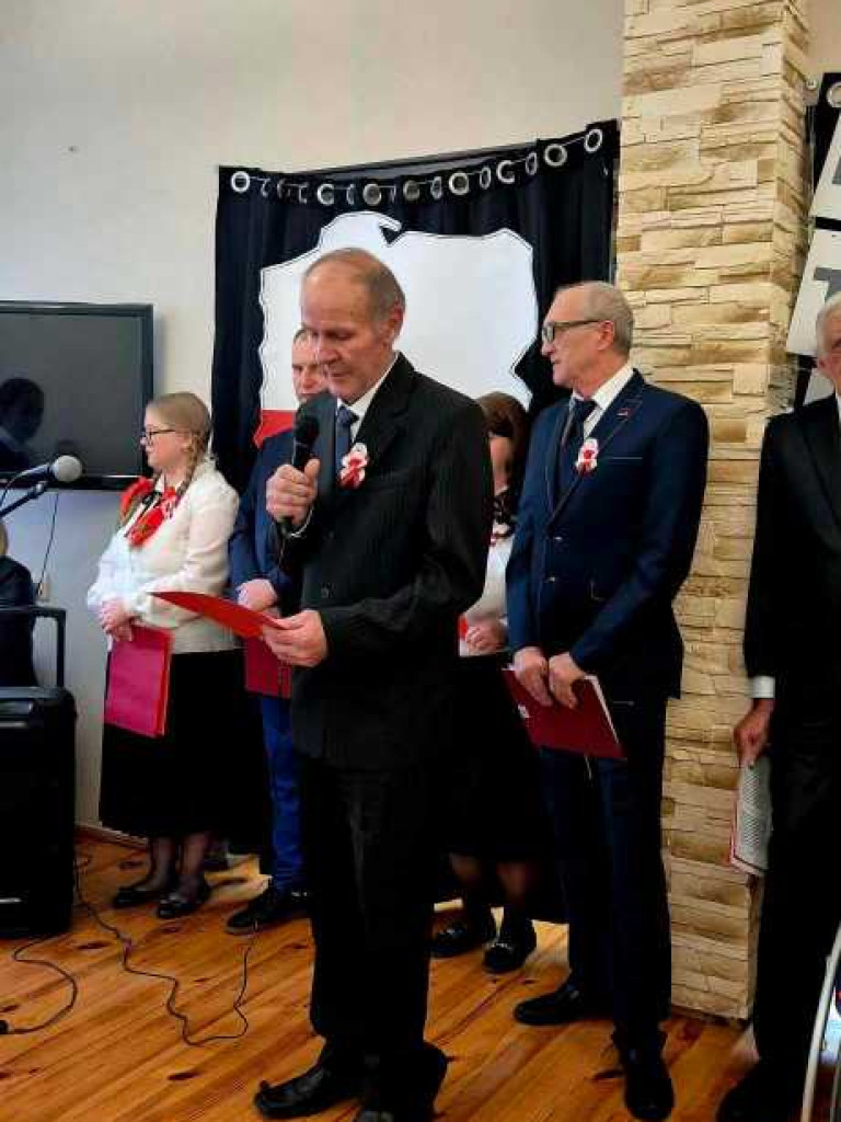 Hrubieszów: Uczestnicy i seniorzy dla Niepodległej [ZDJĘCIA]