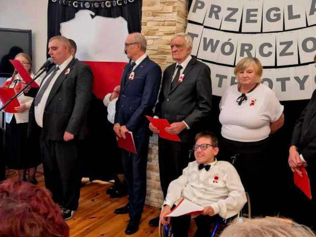 Hrubieszów: Uczestnicy i seniorzy dla Niepodległej [ZDJĘCIA]