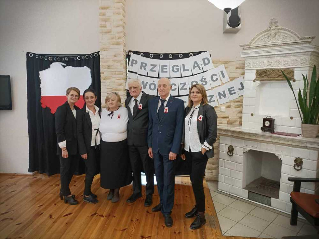 Hrubieszów: Uczestnicy i seniorzy dla Niepodległej [ZDJĘCIA]