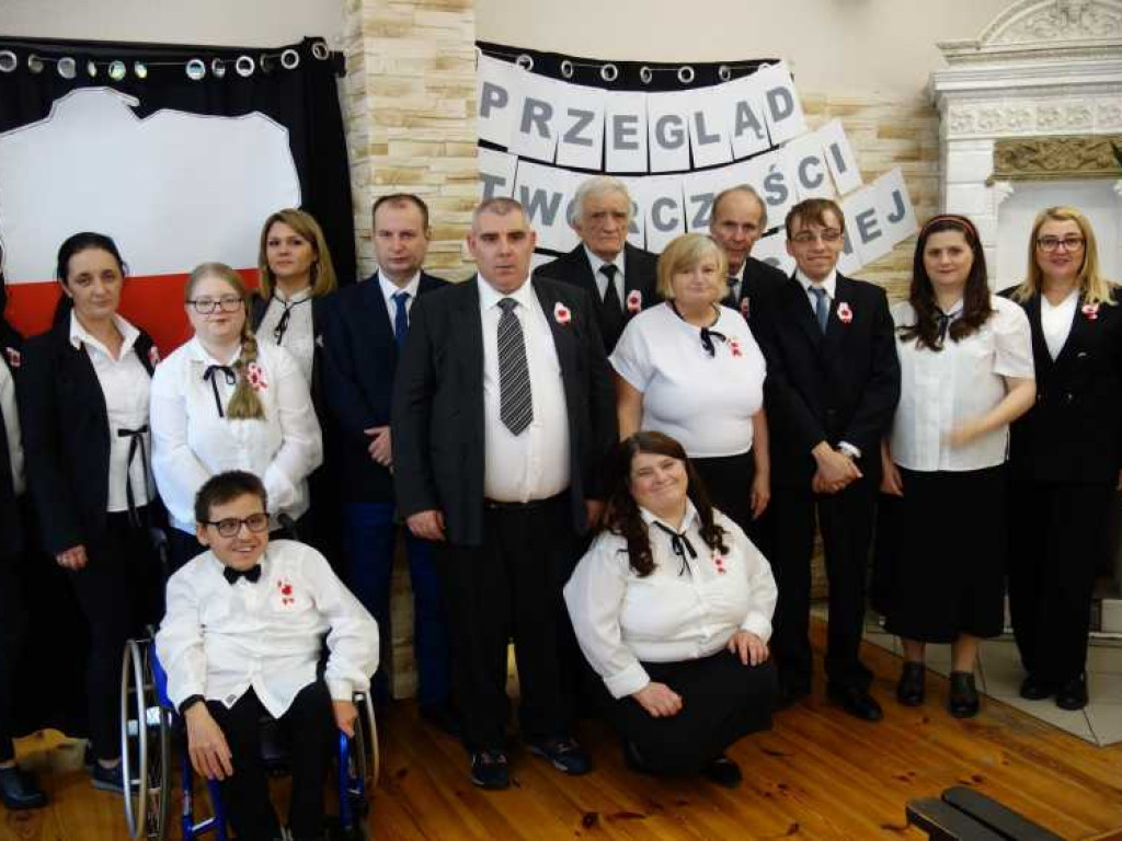 Hrubieszów: Uczestnicy i seniorzy dla Niepodległej [ZDJĘCIA]
