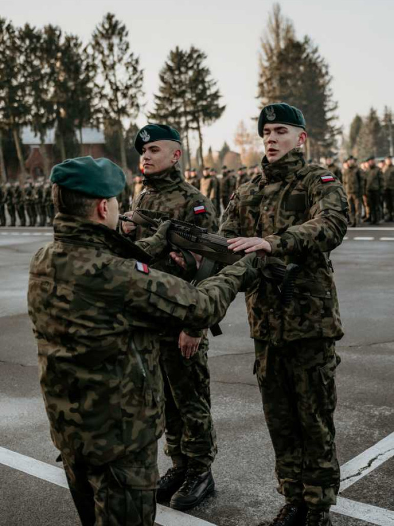 Hrubieszów: Wręczono broń [ZDJĘCIA]