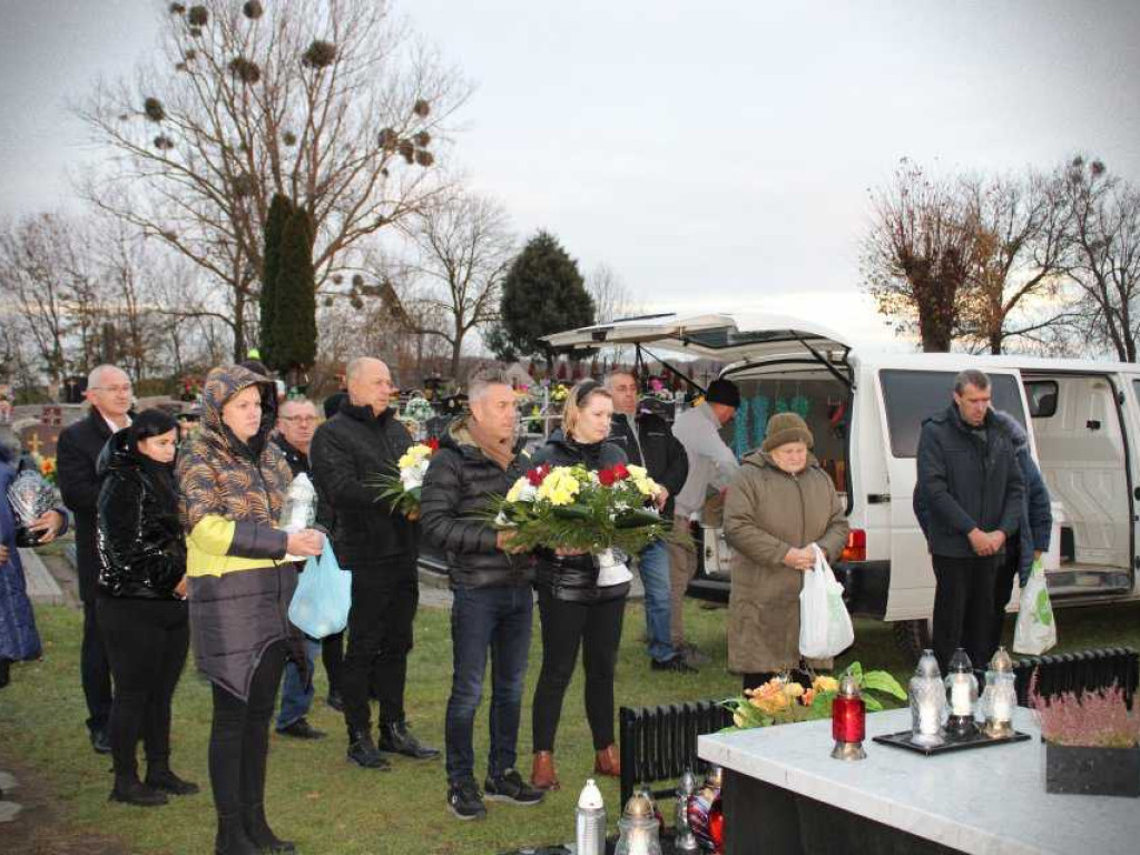 Pamięć o ofiarach tragedii w Przewodowie [ZDJĘCIA]