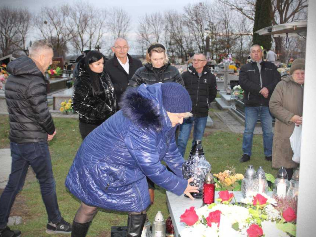 Pamięć o ofiarach tragedii w Przewodowie [ZDJĘCIA]