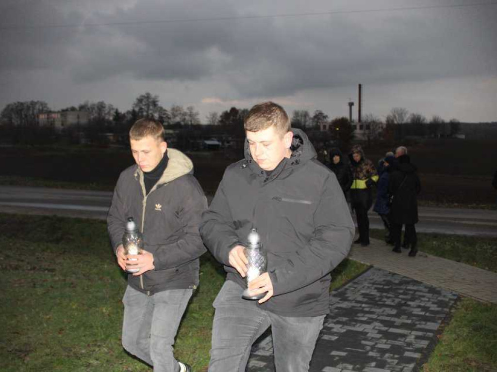 Pamięć o ofiarach tragedii w Przewodowie [ZDJĘCIA]