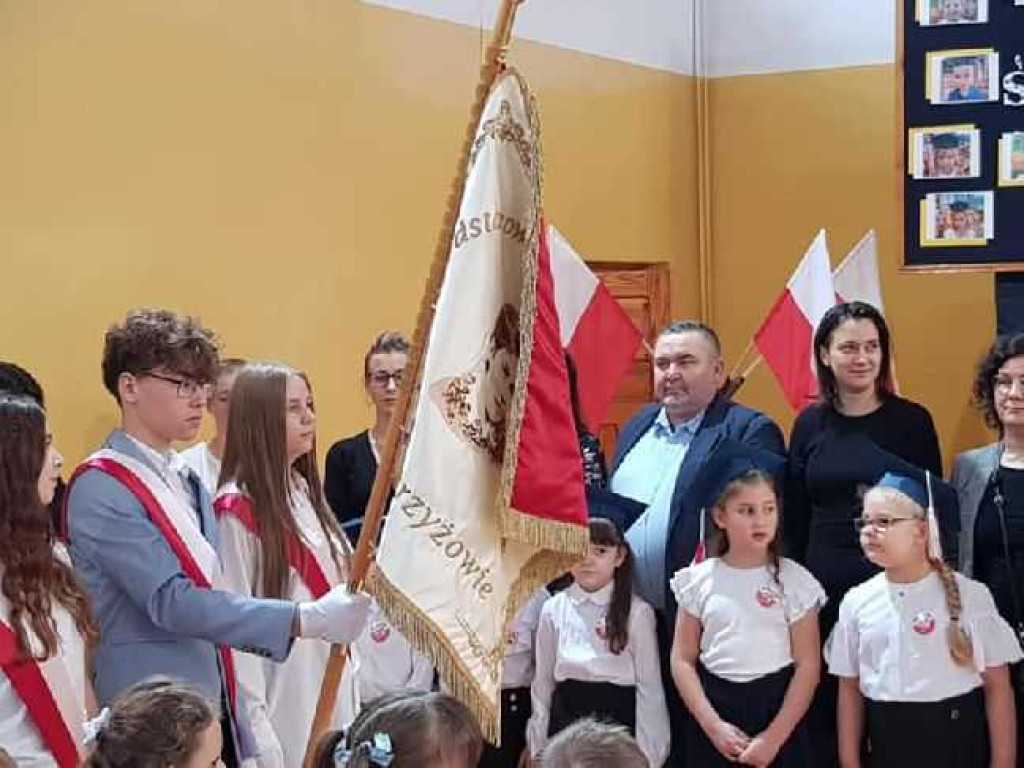 Ślubowanie pierwszoklasistów [ZDJĘCIA]