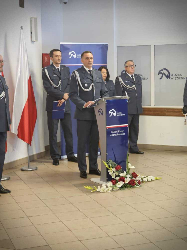 Hrubieszów: Awanse i odznaczenia w zakładzie karnym [ZDJĘCIA]