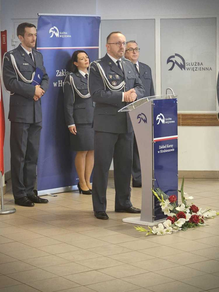 Hrubieszów: Awanse i odznaczenia w zakładzie karnym [ZDJĘCIA]