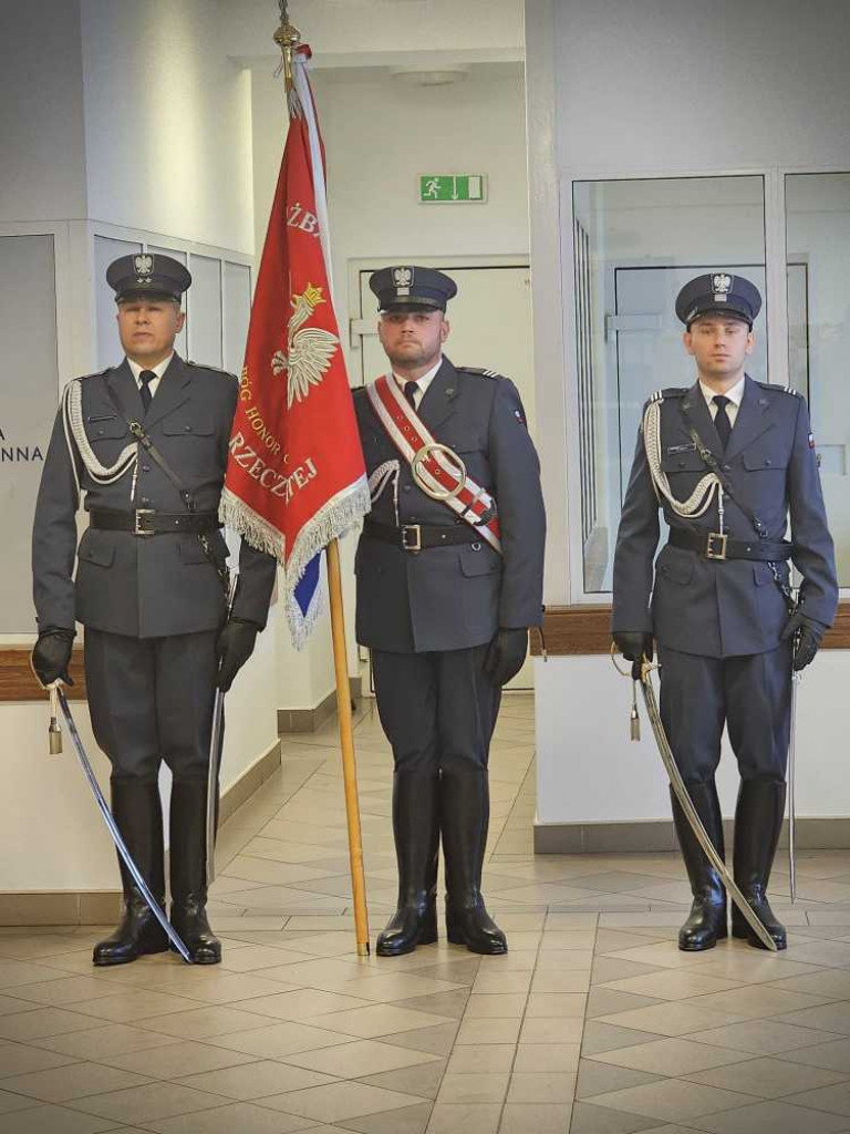 Hrubieszów: Awanse i odznaczenia w zakładzie karnym [ZDJĘCIA]