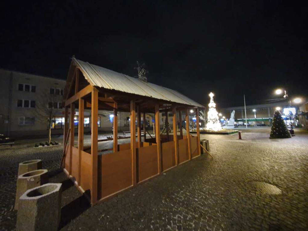 Gdzieś w Hrubieszowie... Przedświąteczny Rynek [ZDJĘCIA]