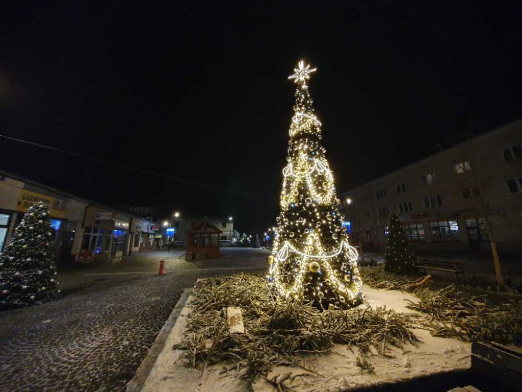 Gdzieś w Hrubieszowie... Przedświąteczny Rynek [ZDJĘCIA]