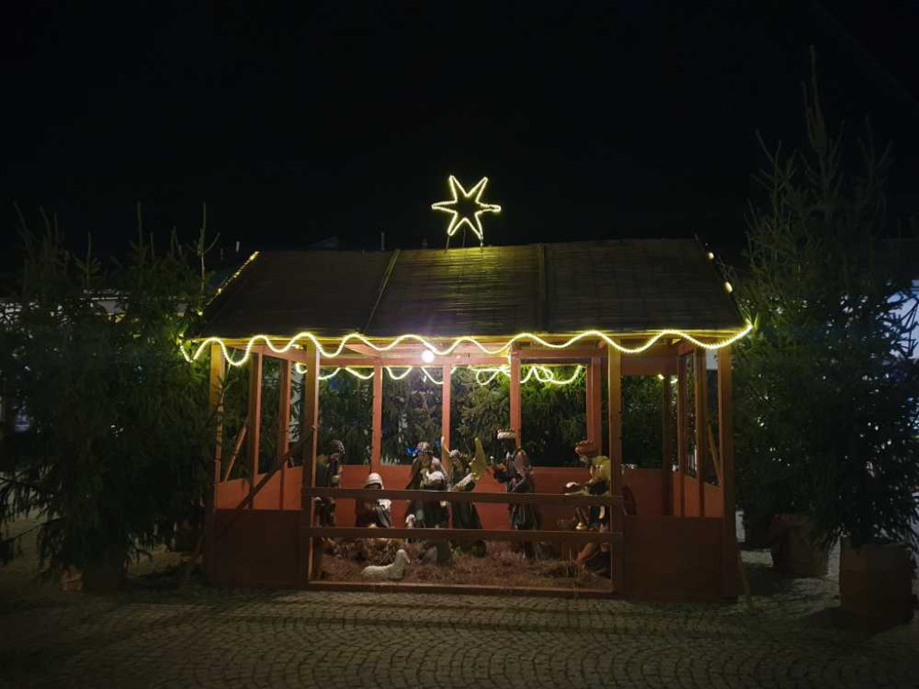 Hrubieszów: Szopka na Rynku [ZDJĘCIA]