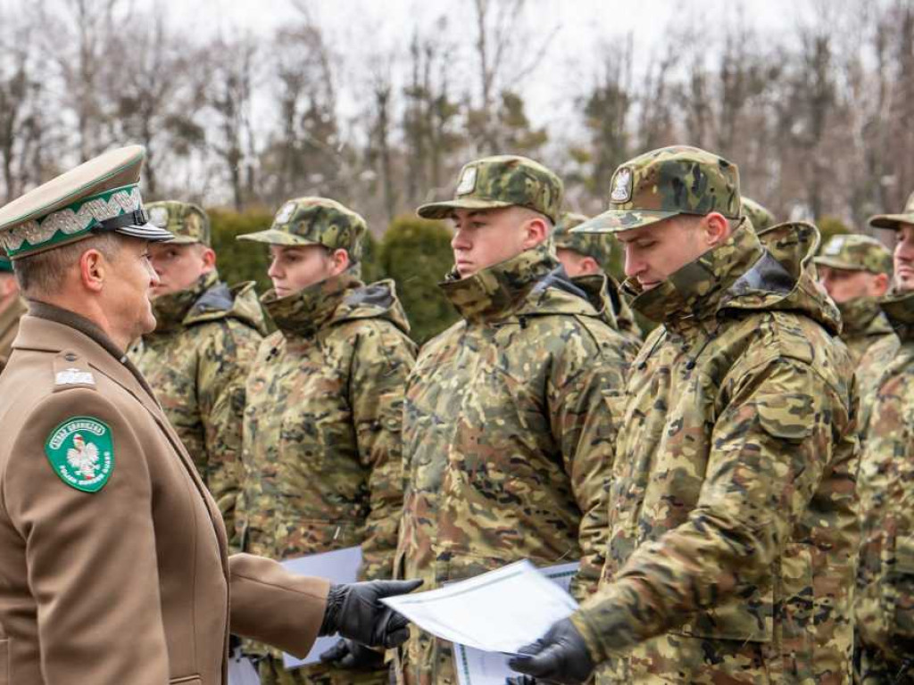 Ślubowanie nowo przyjętych funkcjonariuszy NOSG [ZDJĘCIA]