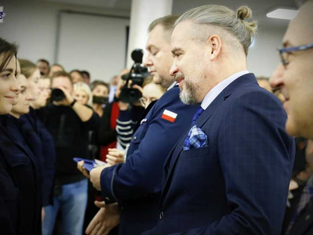 100 nowych policjantów w Lubelskiej Policji. Zasilą również szeregi hrubieszowskiej komendy [ZDJĘCIA]
