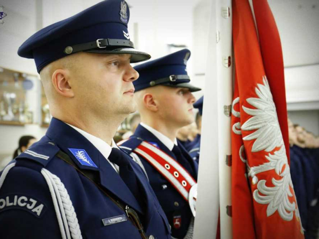100 nowych policjantów w Lubelskiej Policji. Zasilą również szeregi hrubieszowskiej komendy [ZDJĘCIA]