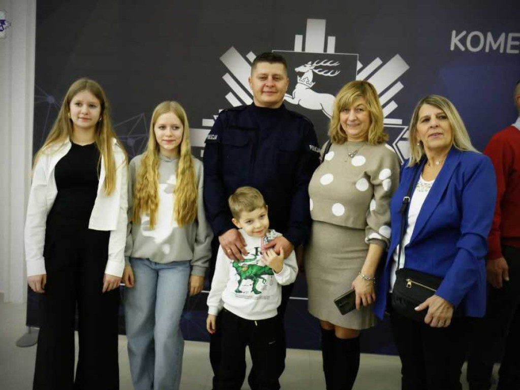 100 nowych policjantów w Lubelskiej Policji. Zasilą również szeregi hrubieszowskiej komendy [ZDJĘCIA]