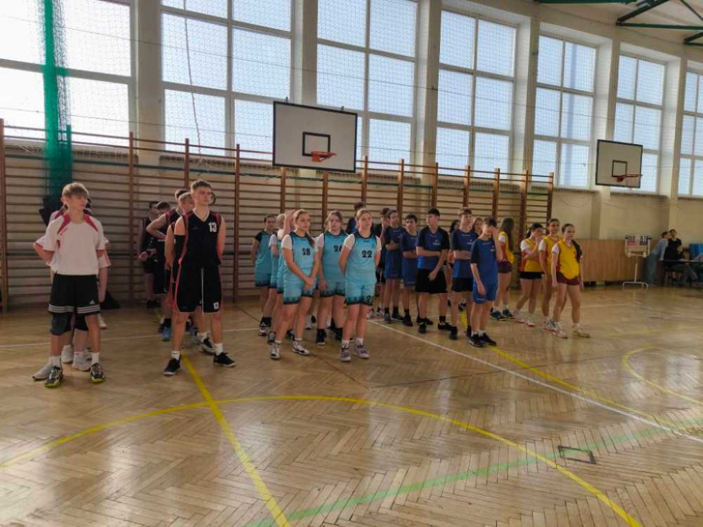 Hrubieszów: Najlepsi w koszykówce! Awansowali do rejonu [ZDJĘCIA]