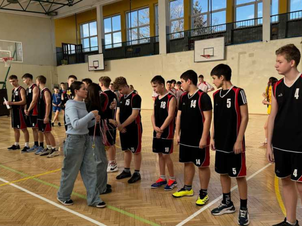 Hrubieszów: Najlepsi w koszykówce! Awansowali do rejonu [ZDJĘCIA]