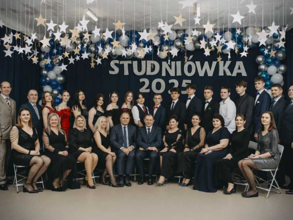 Bal studniówkowy w Horodle [ZDJĘCIA]