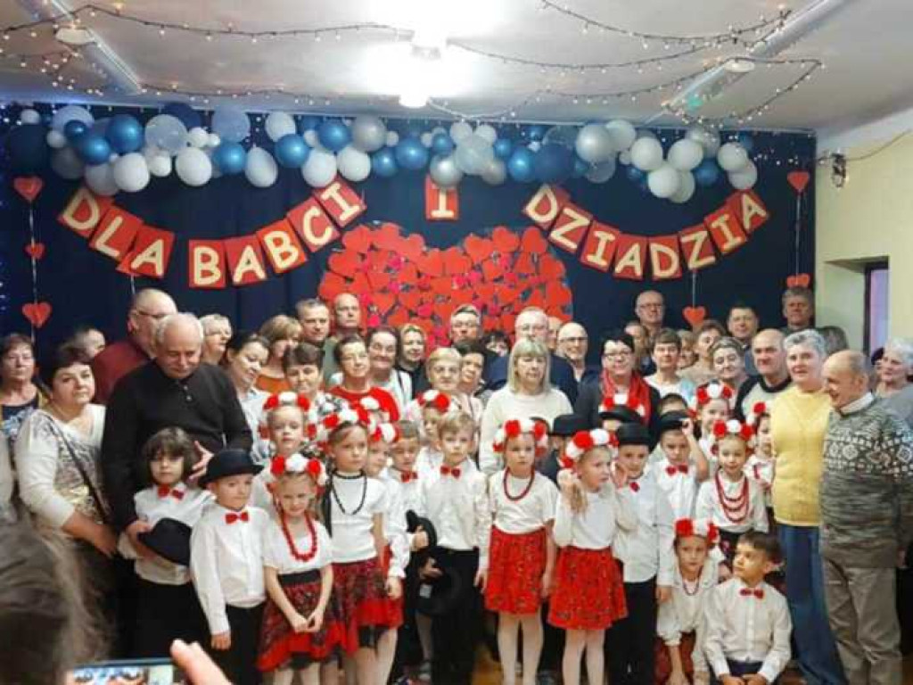 Hrubieszów: Dzień Babci i Dziadka [ZDJĘCIA]