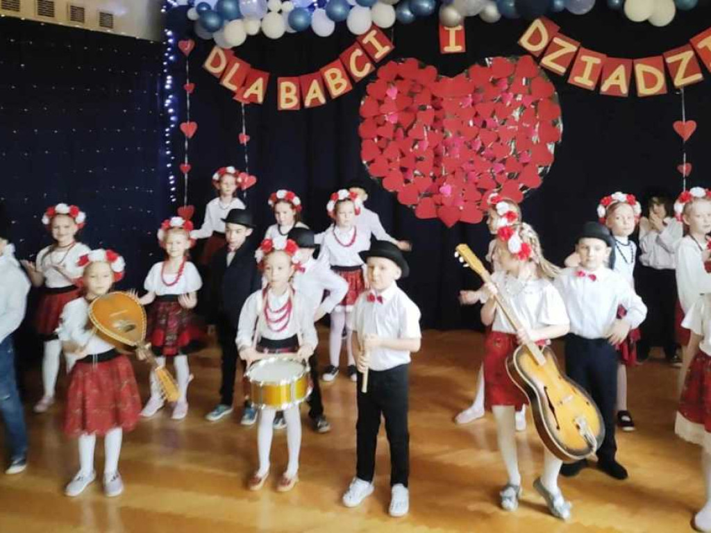 Hrubieszów: Dzień Babci i Dziadka [ZDJĘCIA]