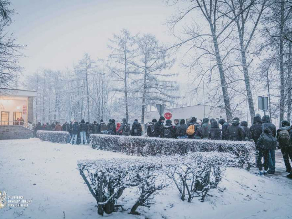 179 ochotników rozpoczęło 