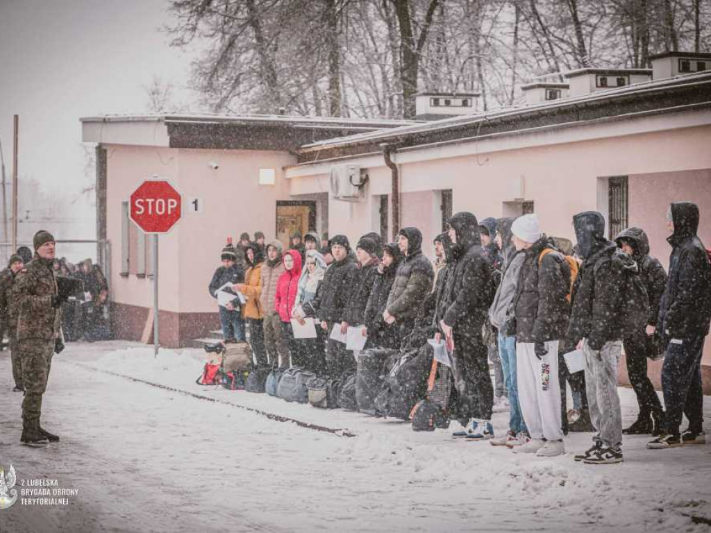 179 ochotników rozpoczęło 