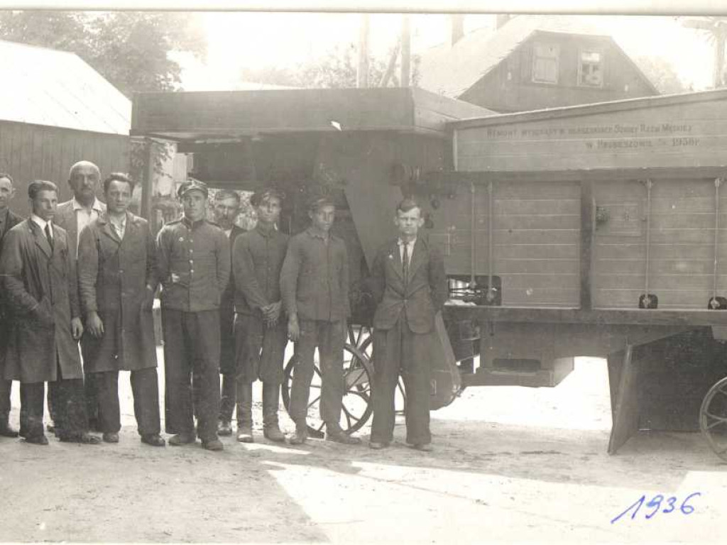 Historia Zespołu Szkół nr 1 (cz. 2) [ZDJĘCIA]