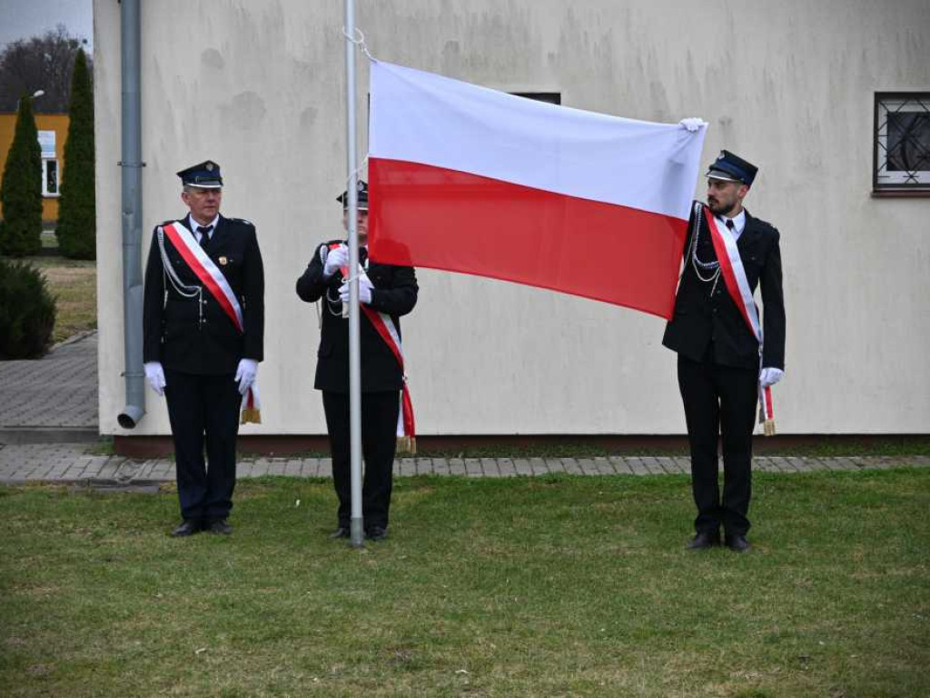 Nowy wóz dla druhów ochotników [ZDJĘCIA]