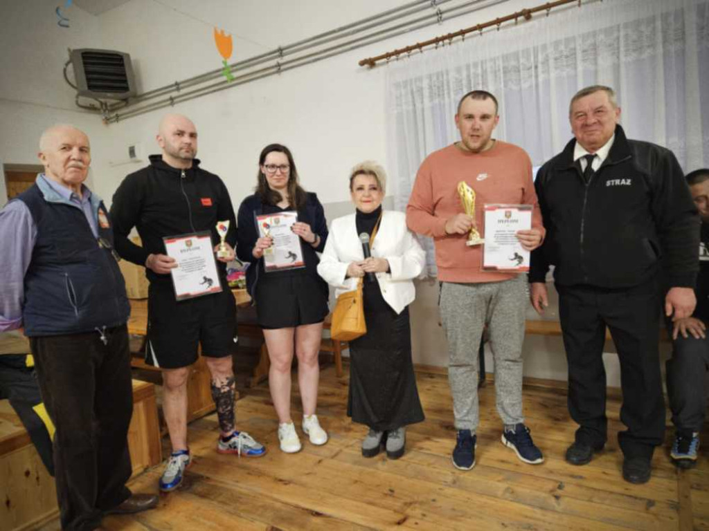 Turniej tenisa stołowego w Podhorcach [ZDJĘCIA]
