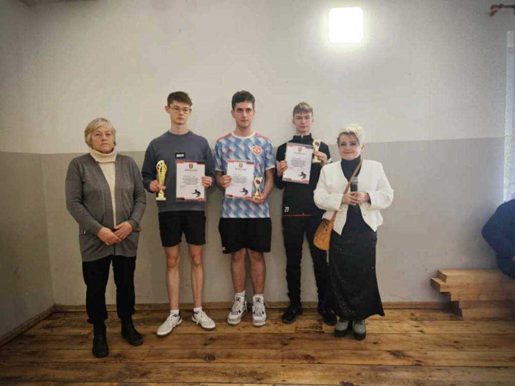 Turniej tenisa stołowego w Podhorcach [ZDJĘCIA]