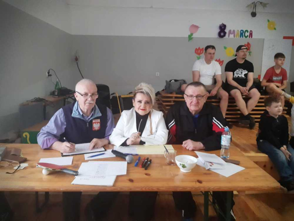 Turniej tenisa stołowego w Podhorcach [ZDJĘCIA]
